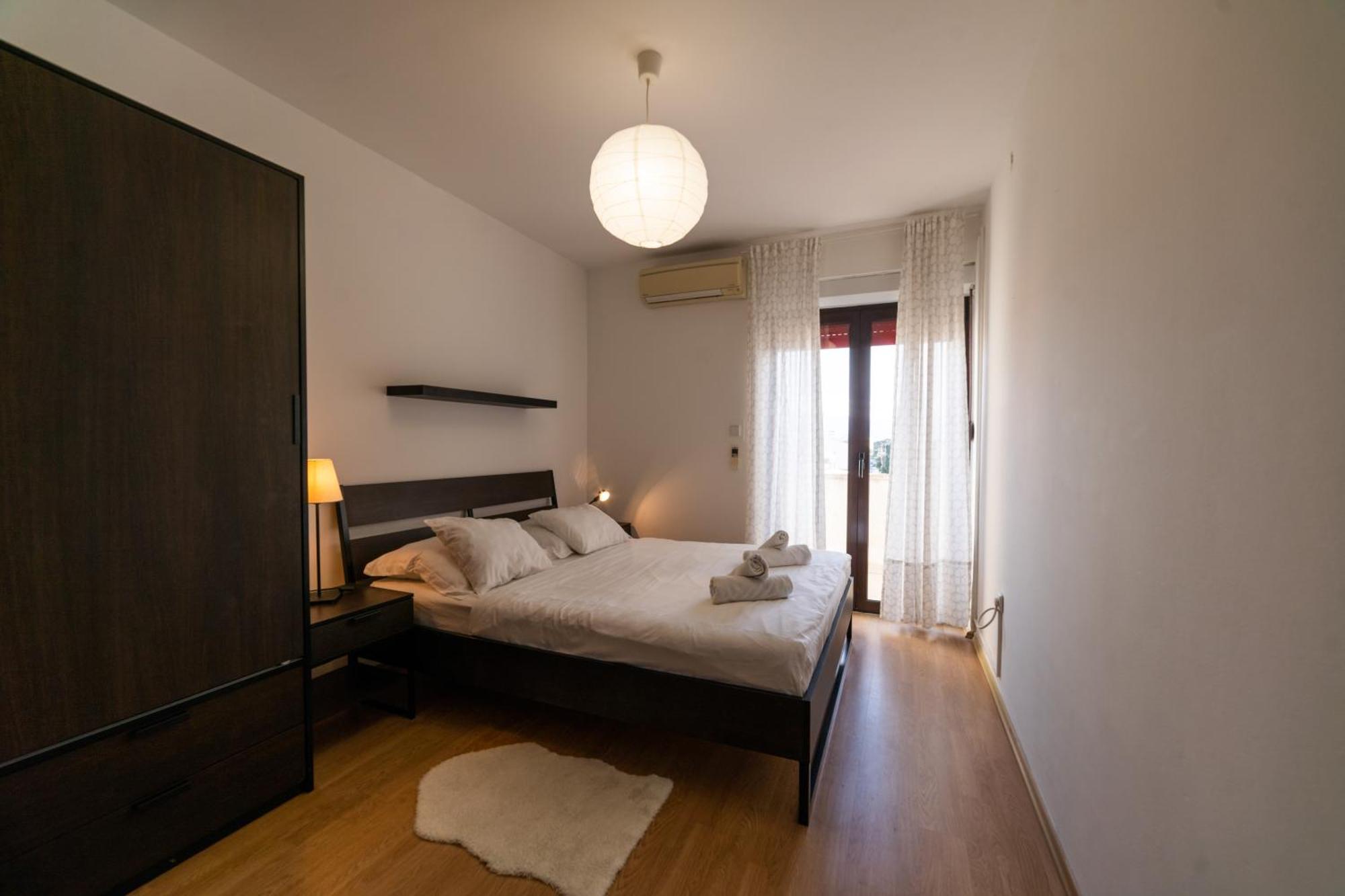 Apartment 516 *
